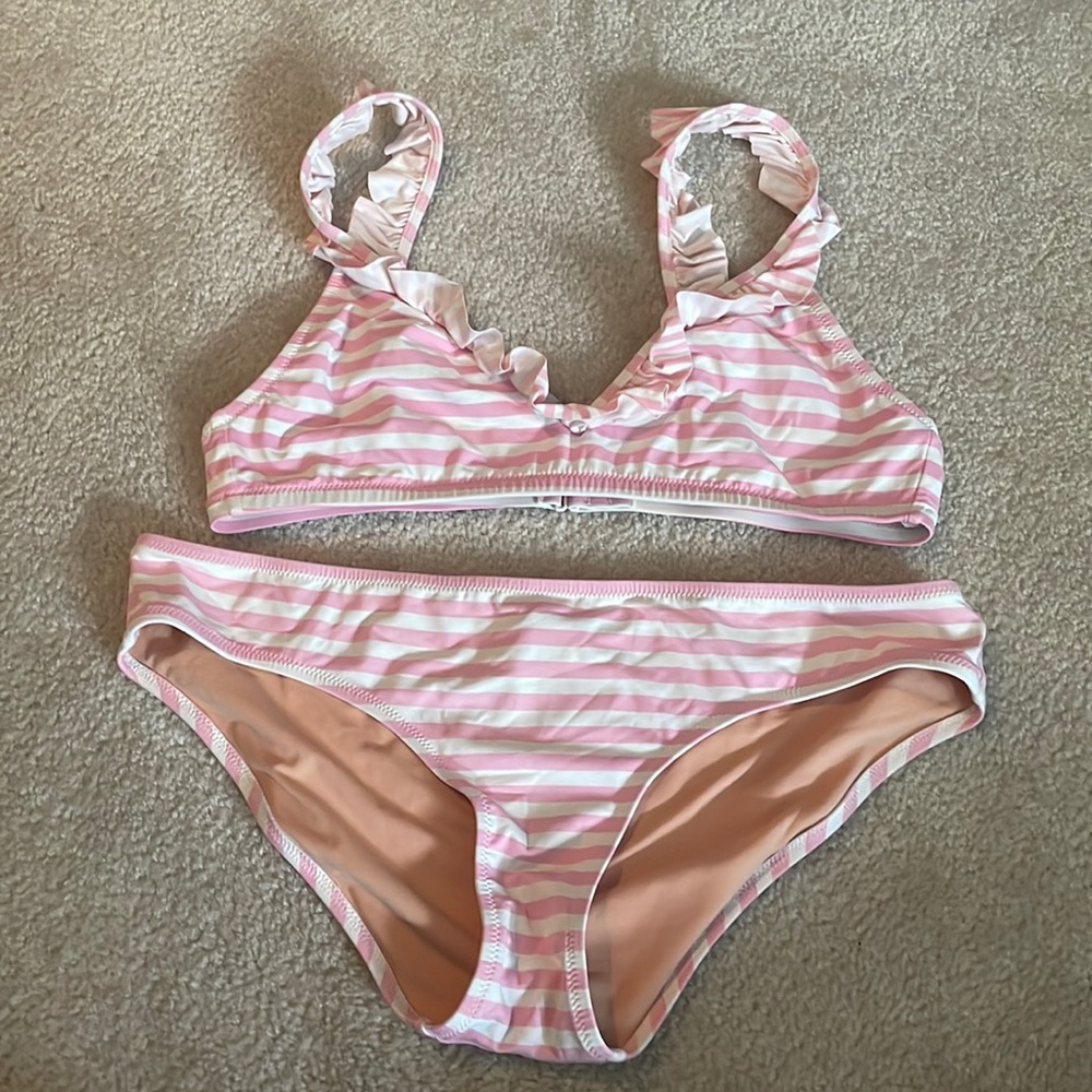 pink and white ruffle top bikini from jcrew in great condition. worn once